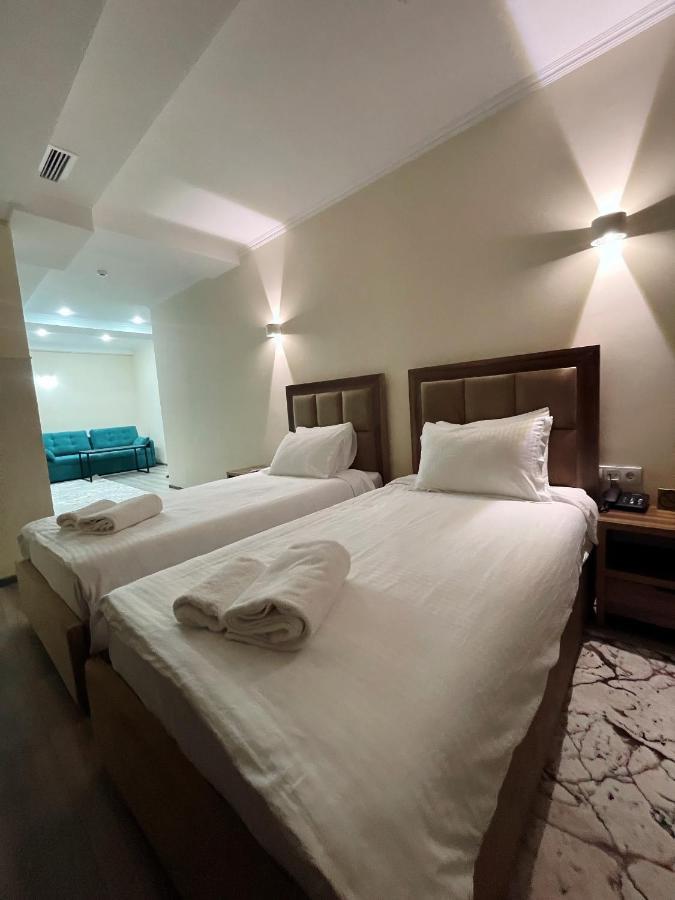 Hotel Nova บิชเคก ภายนอก รูปภาพ