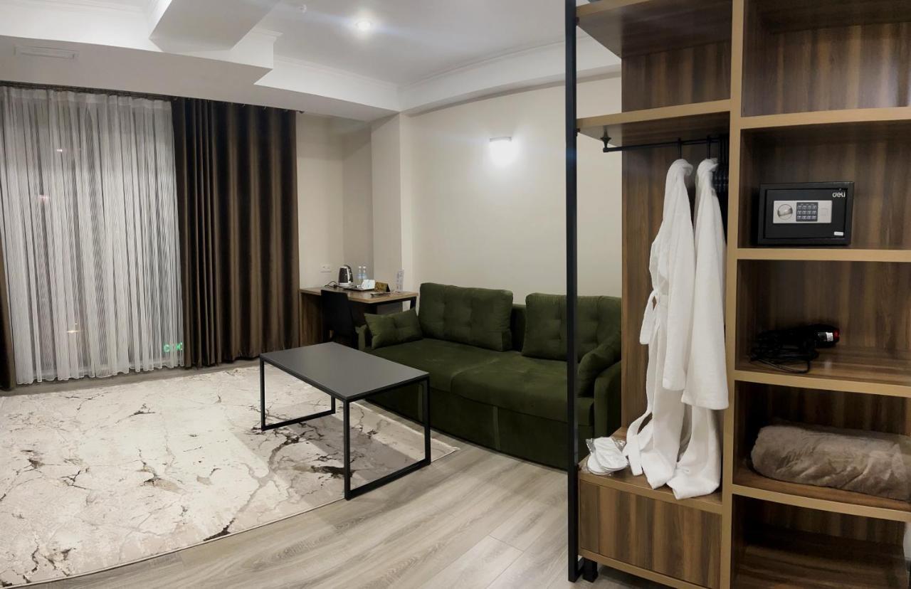Hotel Nova บิชเคก ภายนอก รูปภาพ