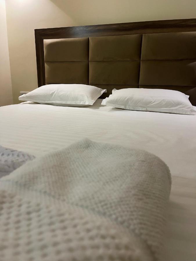 Hotel Nova บิชเคก ภายนอก รูปภาพ