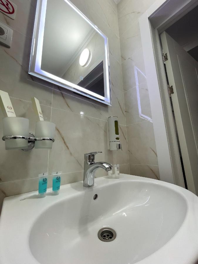 Hotel Nova บิชเคก ภายนอก รูปภาพ