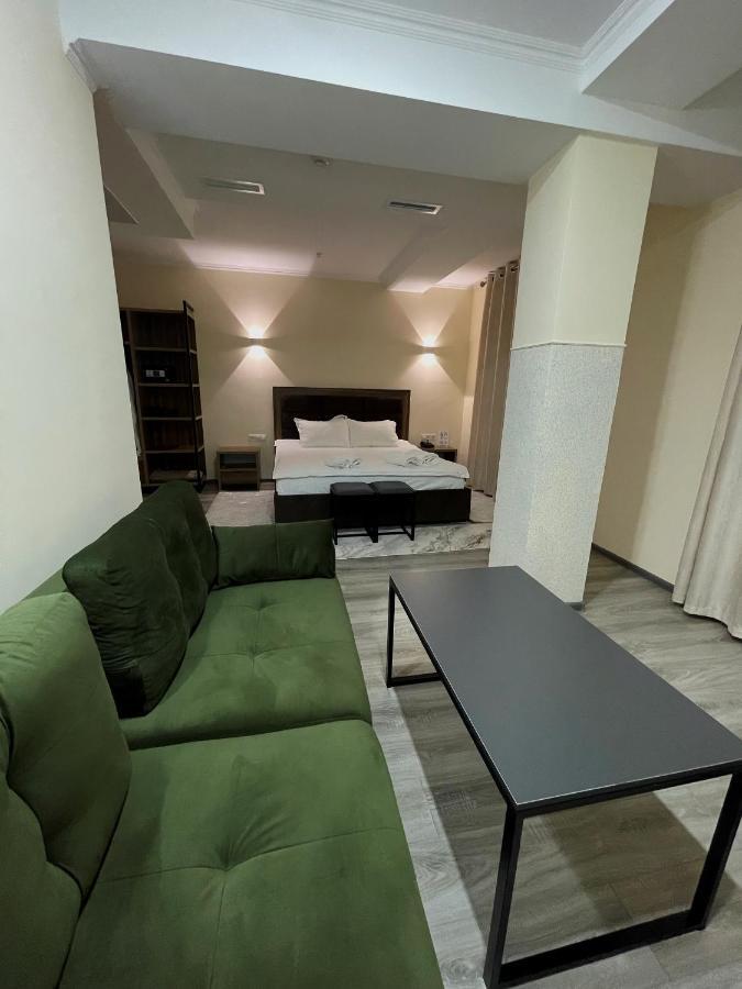 Hotel Nova บิชเคก ภายนอก รูปภาพ
